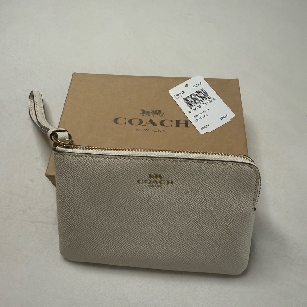 Coach Ivory Leather Wristlet - Picture 2 of 8
